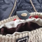 Torebka z włóczki z gotowym wkładem z kieszonkami
